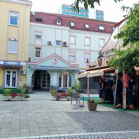 Chill Apartman Heviz Exterior photo
